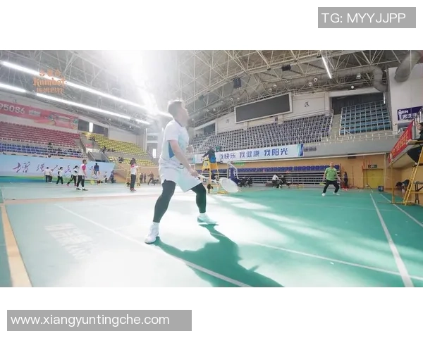 杭州羽毛球队在邀请赛中的速度表现分析与精彩回顾 杭州羽毛球队在邀请赛中的速度表现分析与精彩回顾